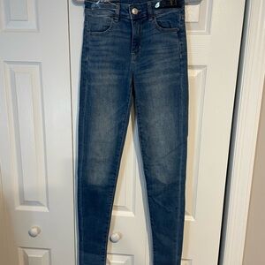 American eagle next level stretch skinny jean light wash size 2 long 30” inseam